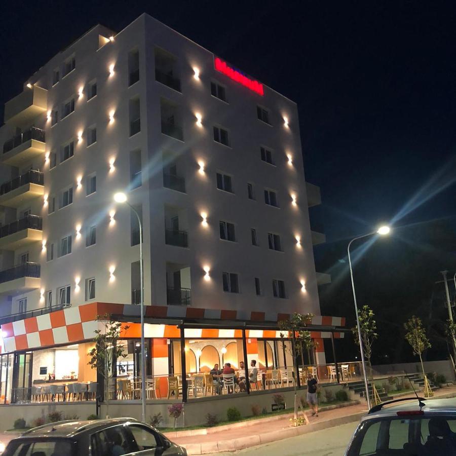 Milenium Hotel Shëngjin Exterior foto